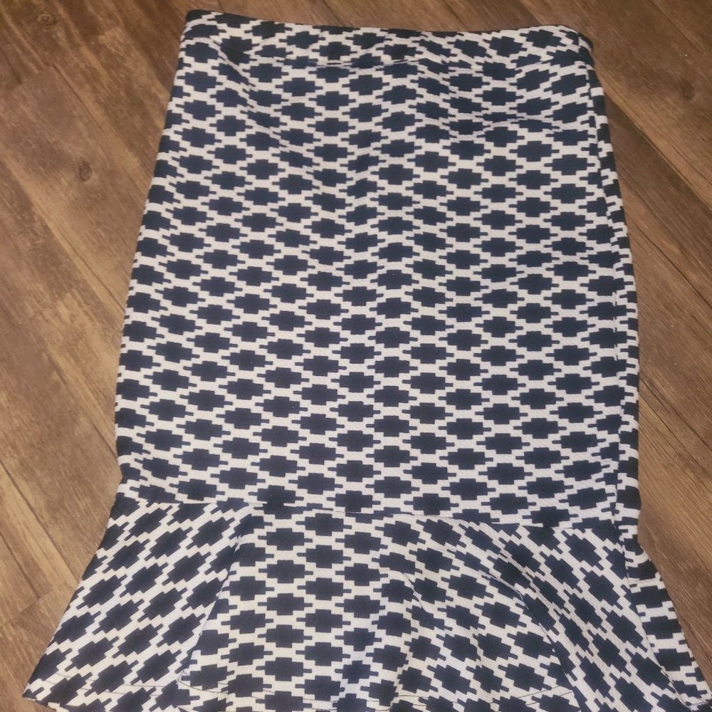 large black and white skirt